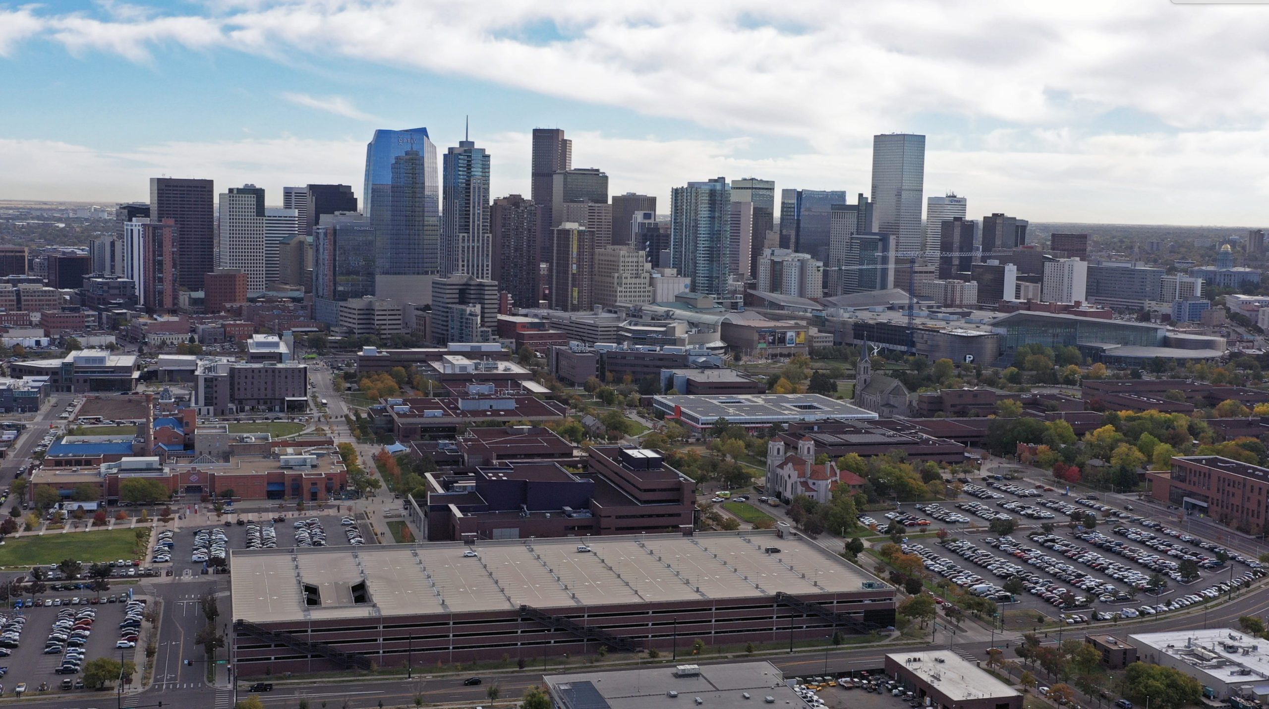 Aerial photo of the MSU Denver campus with a view of the Denver skyline.