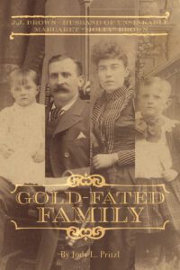 Gold-Fated Family book cover